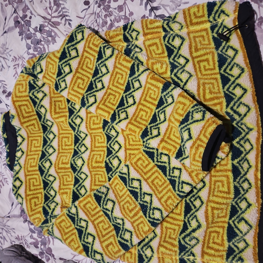 American Eagle Geometric Patterned Woman's Sweater - image 4